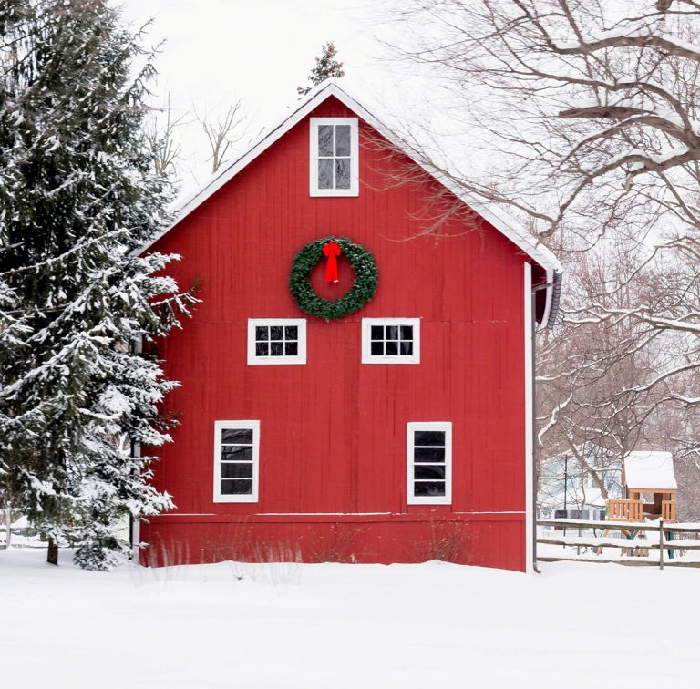 Barn Wreath Jigsaw Puzzle