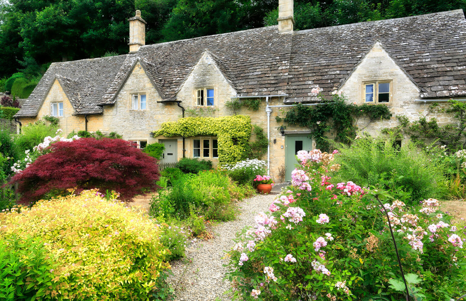 Bibury Cottage Garden Jigsaw Puzzle