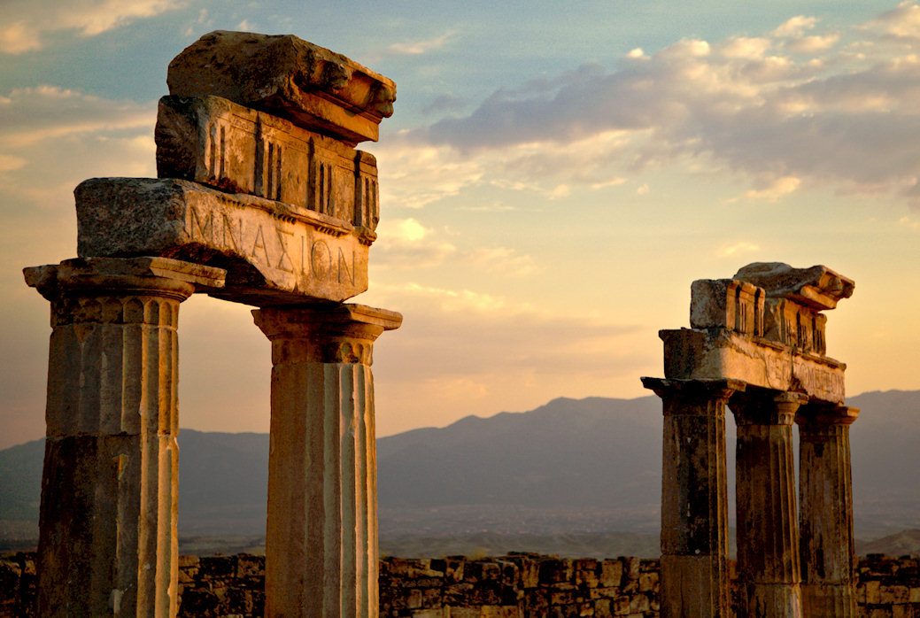 greek-columns-jigsaw-puzzle