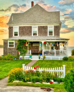 Maine House Jigsaw Puzzle