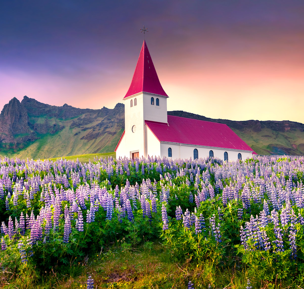 Vik Church Jigsaw Puzzle