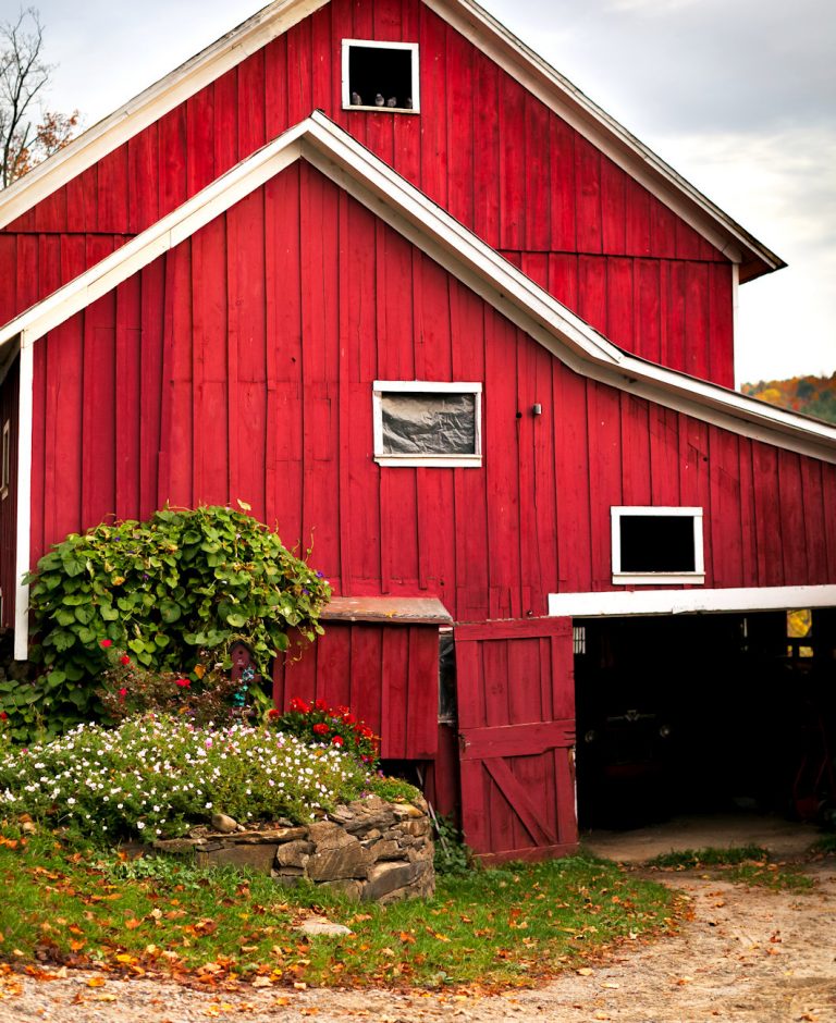 Woodstock Barn Jigsaw Puzzle